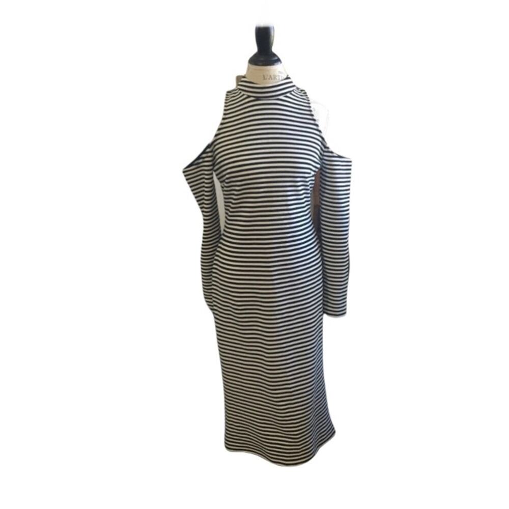 Y2K XOXO cold shoulder striped dress NEW - Picture 2 of 8